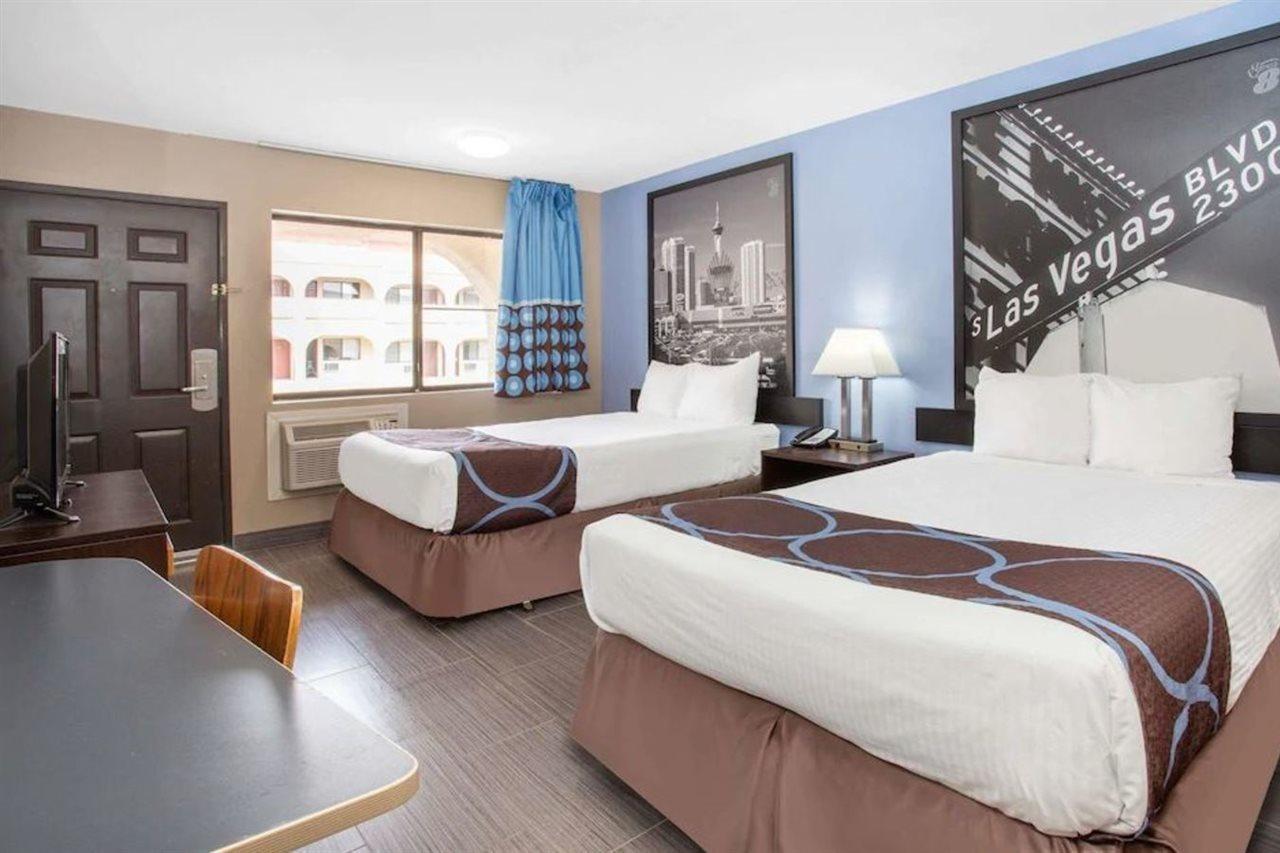 Super 8 By Wyndham Las Vegas Nellis Afb Area 외부 사진