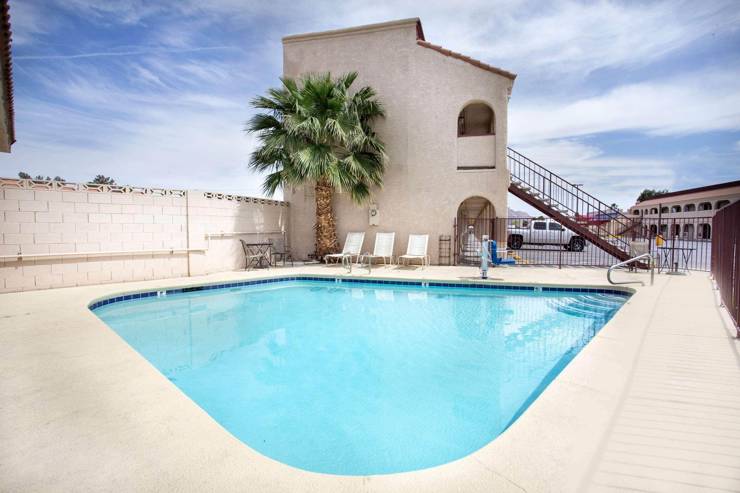 Super 8 By Wyndham Las Vegas Nellis Afb Area 외부 사진