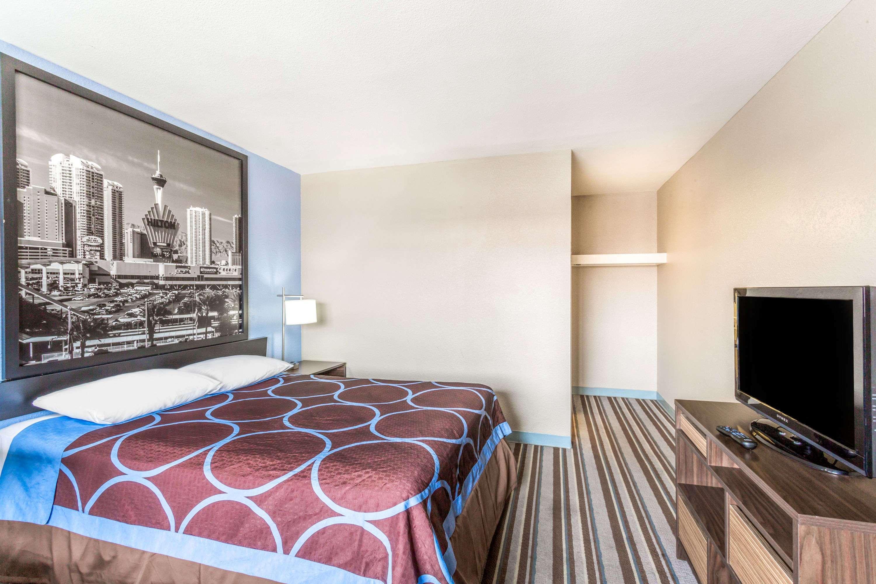 Super 8 By Wyndham Las Vegas Nellis Afb Area 외부 사진