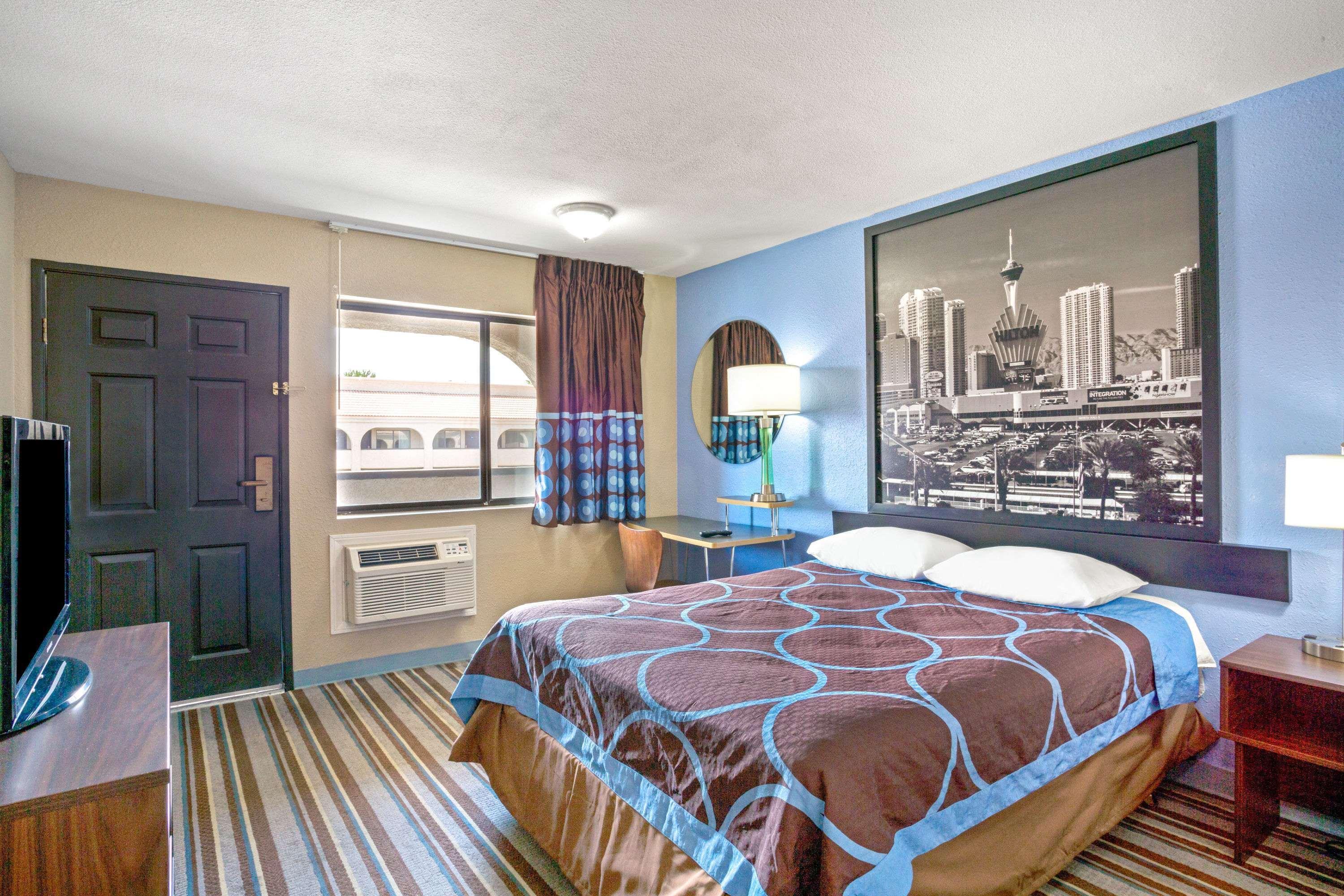 Super 8 By Wyndham Las Vegas Nellis Afb Area 외부 사진