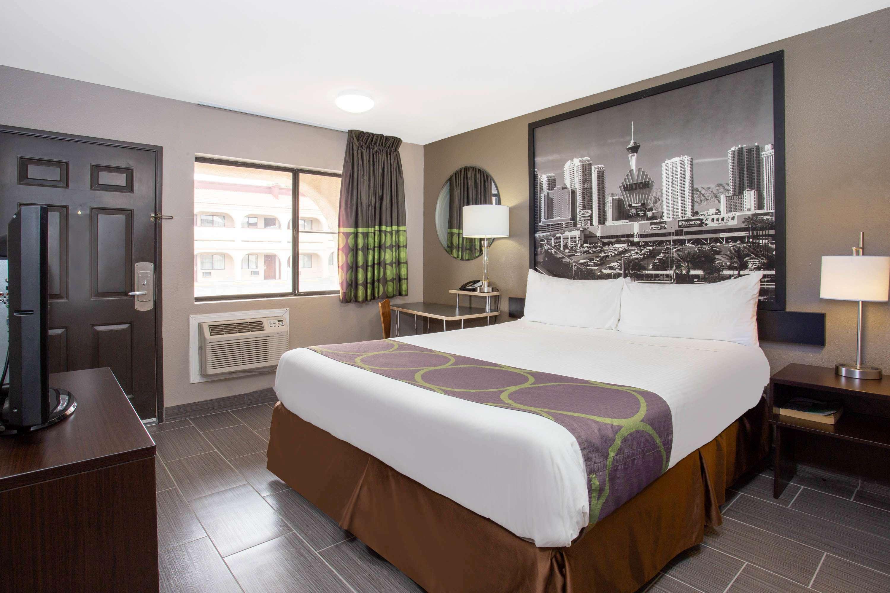 Super 8 By Wyndham Las Vegas Nellis Afb Area 외부 사진