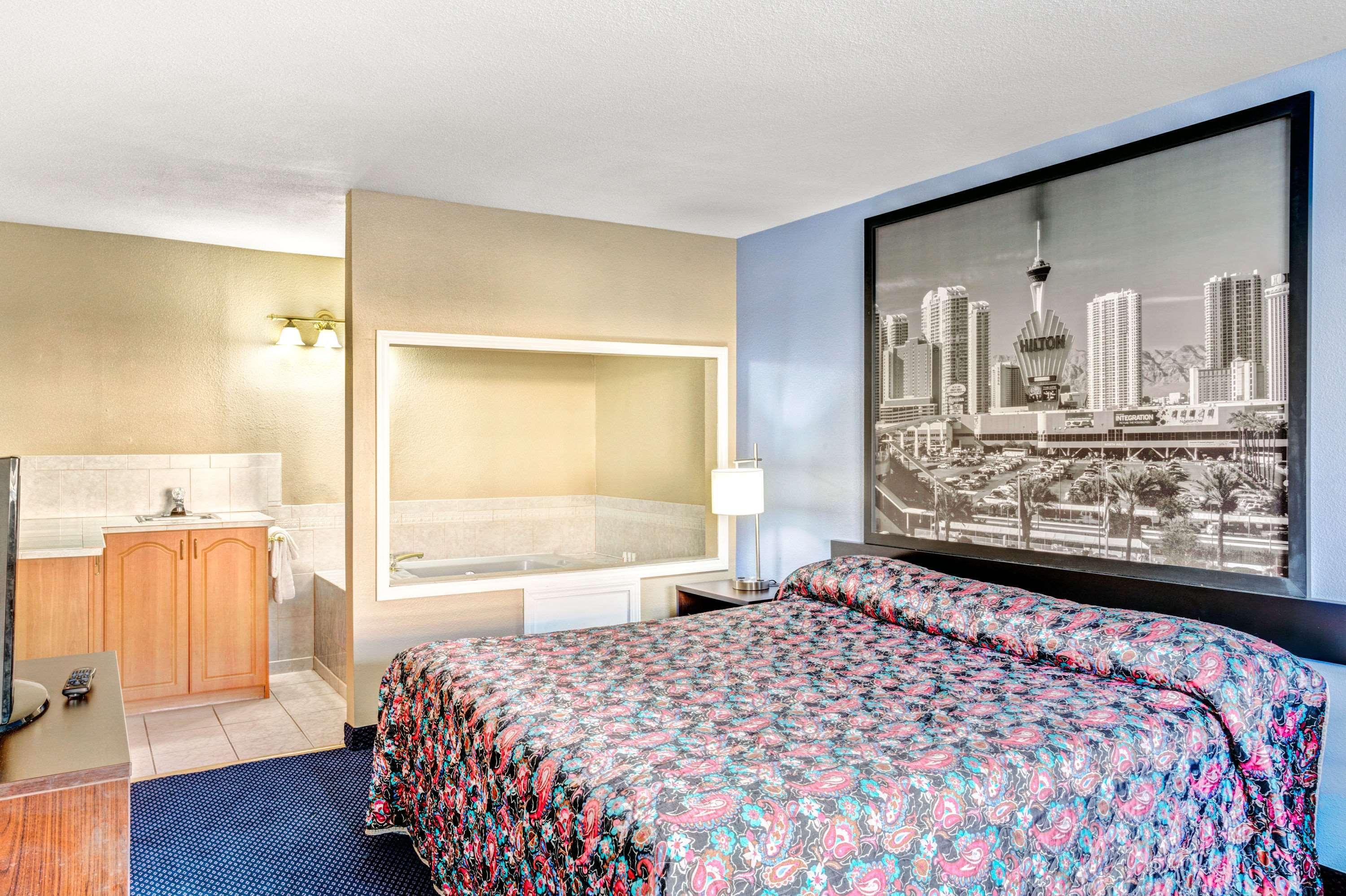 Super 8 By Wyndham Las Vegas Nellis Afb Area 외부 사진
